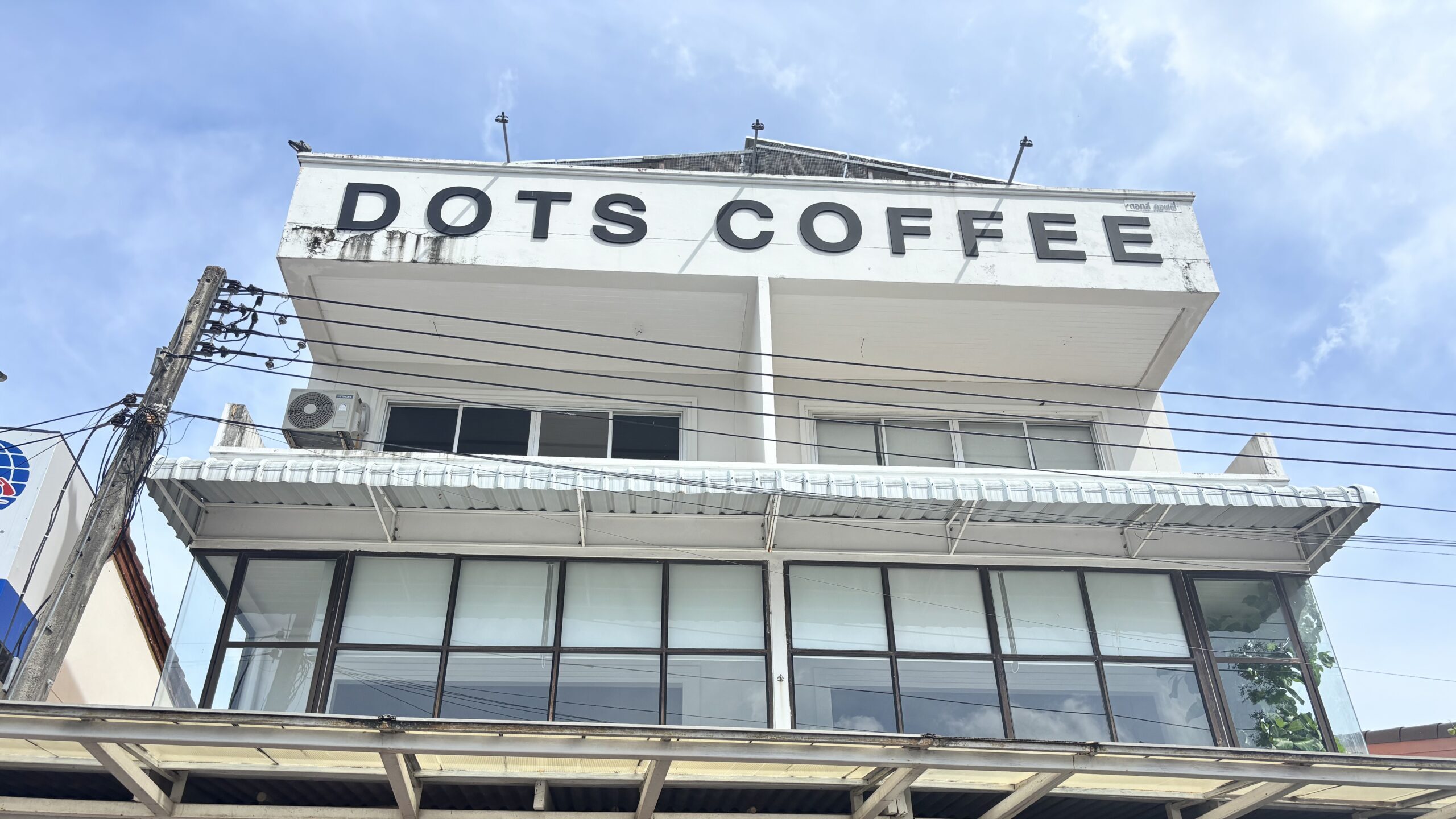 Dots coffee